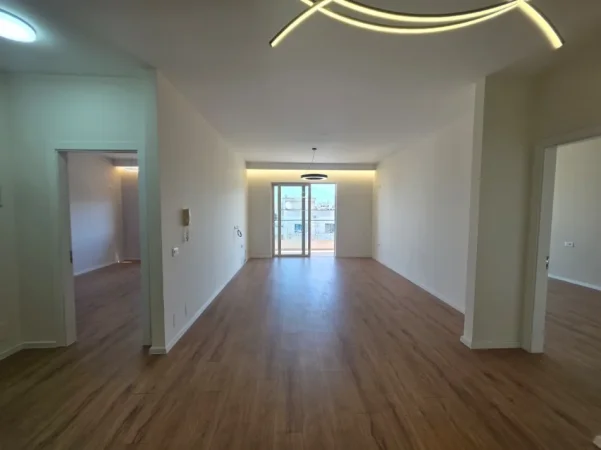 Tirane, shitet apartament 2+1+Ballkon Kati 7, 108 m² 163.000 € (Rruga Sokrat Miho)