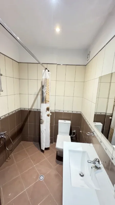Tirane, shitet apartament 3+1+Ballkon Kati 1, 117 m² 340.000 € (Rruga Eduard Mano)