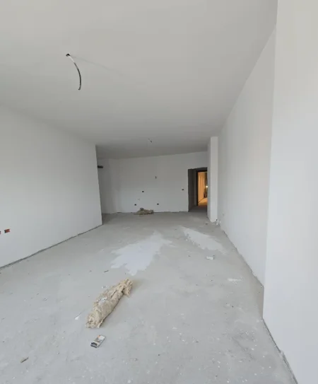 Tirane, shitet apartament 3+1 , 151 m² 340.000 € 