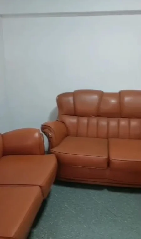 Tirane, jepet me qera apartament 1+1 Kati 1, 65 m² 300 € (Pazari i Ri)