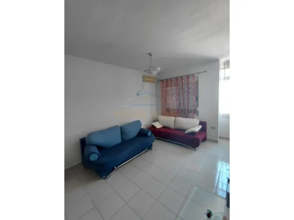 Shitet, Apartament 1+1, Mali Robit, Golem 0696069906