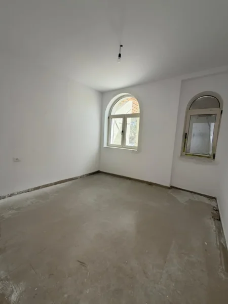 Dhermi - Palase, shitet apartament 2+1+Ballkon Kati 1, 367.200 m² 367.200 € (Santorini Residence, Dhërmi)
