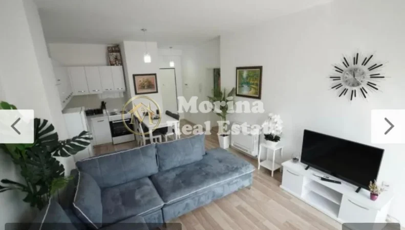 Tirane, jepet me qera apartament 1+1 Kati 2, 750 euro ( Qender)