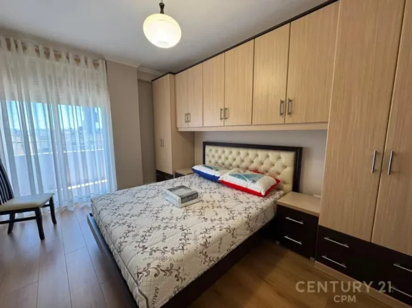 Tirane, jepet me qera apartament 1+1 Kati 6, 82 m² 800 € (Pazari i Ri)