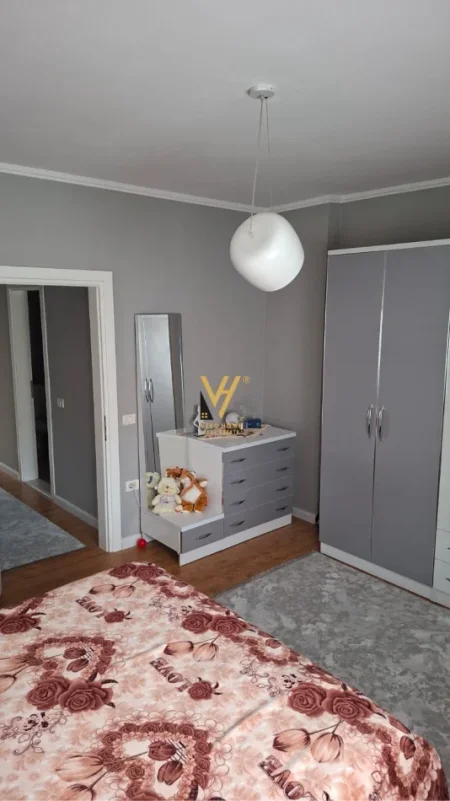Tirane, jepet me qera apartament 2+1+Ballkon Kati 3, 120 m² 820 € (DON BOSKO)