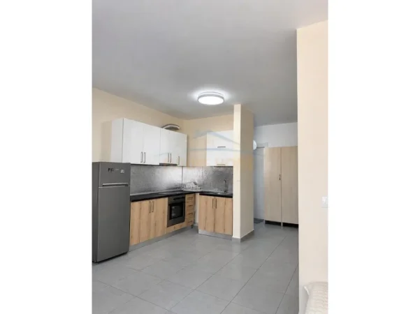 Tirane, shitet apartament 1+1 Kati 3, 69 m² 183.000 € (PRANE MATERNITETIT TE RI)