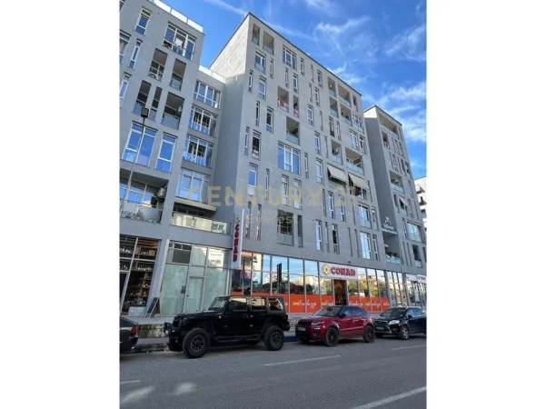 Tirane, shes apartament 3+1 Kati 3, 139 m² 397.000 € (Kika 2)