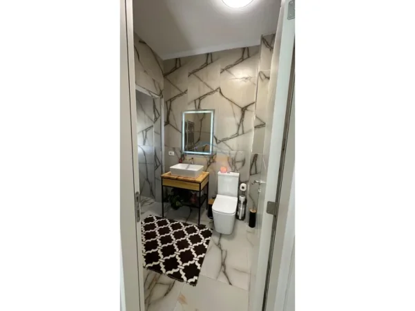 Tirane, shitet apartament 2+1+Ballkon Kati 2, 123 m² 280.000 € (KOPSHTI BOTANIK)