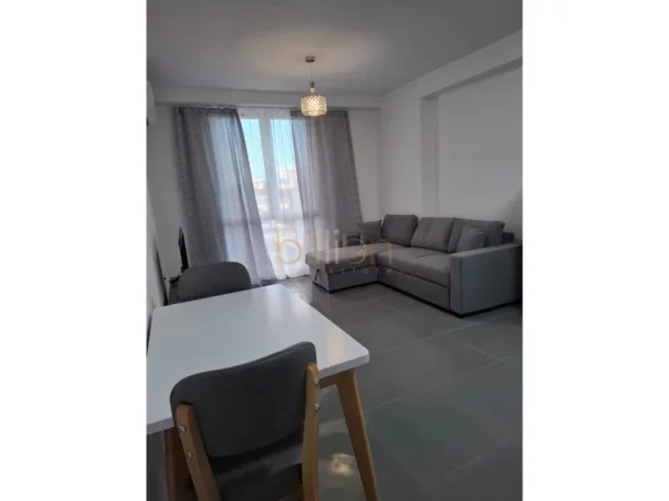 Tirane, jepet me qera apartament 3+1 Kati 3, 120 m² 650 € (5 Maji),Billion4955