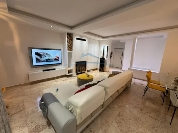 Tirane, shitet apartament 3+1+Ballkon Kati 2, 138 m² 410.000 € (LIQENI I THATE)