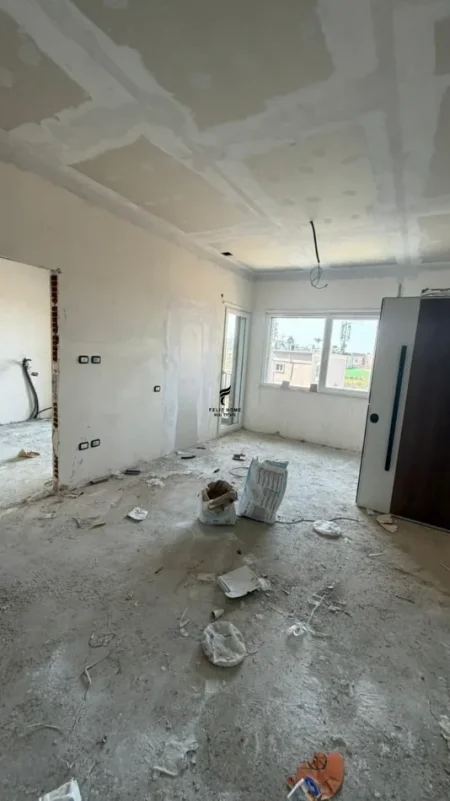 Tirane, shitet apartament 1+1 Kati 3, 54 m² 125.000 € (RRUGA E KAVAJES)