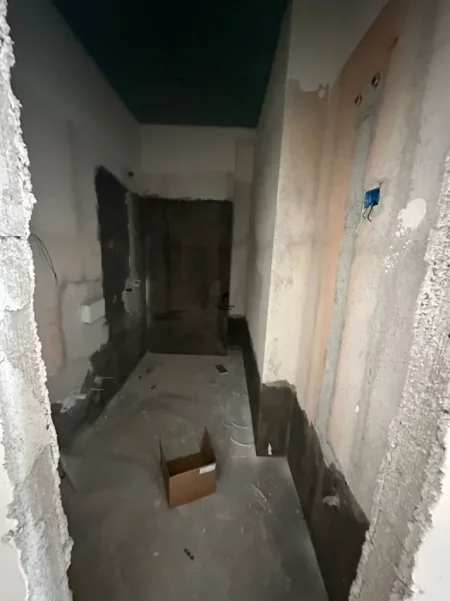 Tirane, shitet apartament 1+1 Kati 7, 47 m² 110.000 € (RRUGA E KAVAJES)