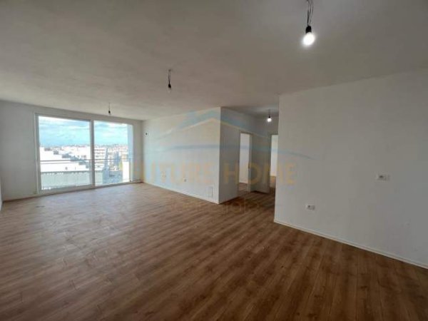 Tirane, shes apartament 2+1+BLK Kati 10, 117 m² 194.000 Euro (Rruga e Dibres)