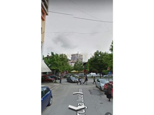 Tirane, shes ambjent biznesi Kati 0, 109 m² 390.000 Euro (Komuna e Parisit)