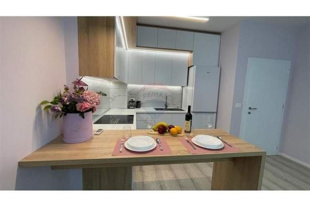 Tirane, jepet me qera apartament 1+1 72 m² 650 Euro (Stadiumi Qemal Stafa)