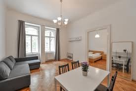 Tirane, shitet apartament 2+1 Kati 7, 105 m² 140.000 Euro (Komuna e Parisit)