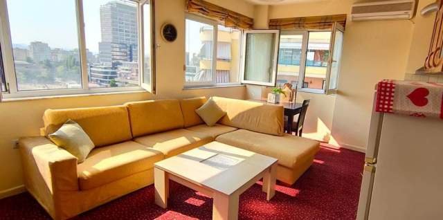 Tirane, jepet me qera apartament 1+1 600 Euro (Rruga e Elbasanit)
