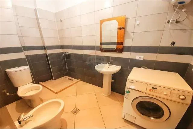 Tirane, shitet apartament 2+1+BLK Kati 2, 98 m² 96.000 Euro