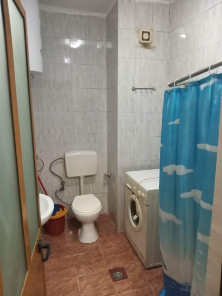 Tirane, jepet me qera apartament 2+1 Kati 8, 70 m² 450 Euro (Don Bosko)
