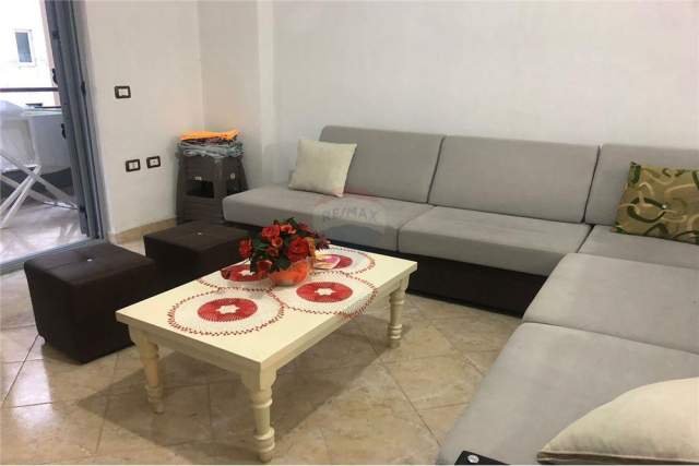 Tirane, shitet apartament 1+1 Kati 4, 77 m² 73.000 Euro (Pallatet Cabej)