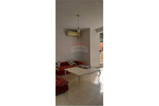 Tirane, jepet me qera apartament 2+1+A+BLK Kati 8, 90 m² 550 Euro (Zogu i Zi)