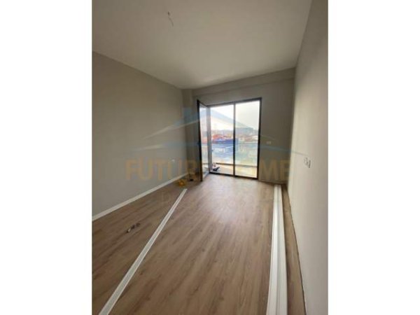 Tirane, shes apartament 1+1+BLK Kati 3, 69 m² 106.000 Euro (ish Parku)