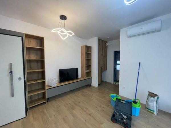 Tirane, jepet me qera apartament 1+1+BLK Kati 1, 70 m² 700 Euro (Liqeni i thate)