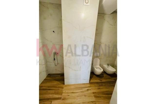 Tirane, jepet me qera apartament 3+1 Kati 10, 110 m² 650 Euro (Rruga Frosina Plaku, 21 Dhjetori, Tiranë, Shqipëri)