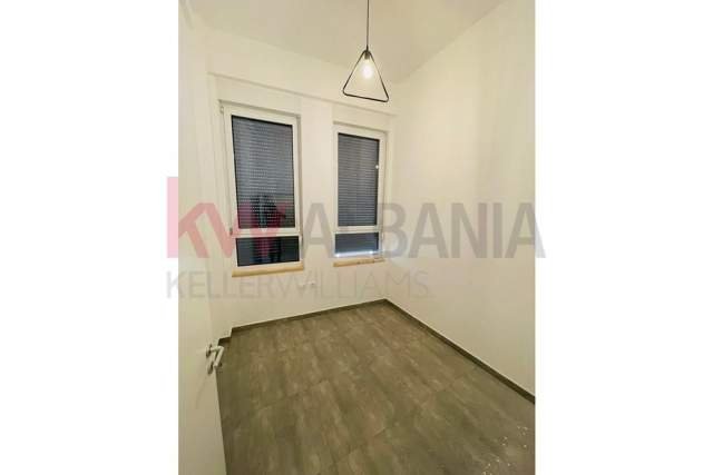 Tirane, jepet me qera dyqan Kati 1, 70 m² 700 Euro (Rruga Frosina Plaku, 21 Dhjetori, Tiranë, Shqipëri)