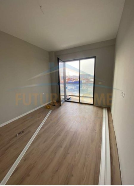 Tirane, shitet 1+1 Kati 3, 69 m² 106.000 Euro