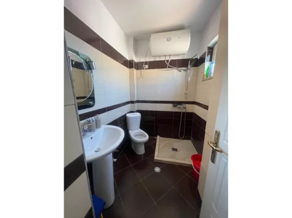 Tirane, shitet apartament 1+1 Kati 6, 60 m² 95.000 € (LAPRAKE)
