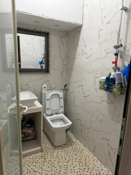 Tirane, jepet me qera apartament 1+1 Kati 5, 100 m² 900 € (MYSLYM SHYRI)