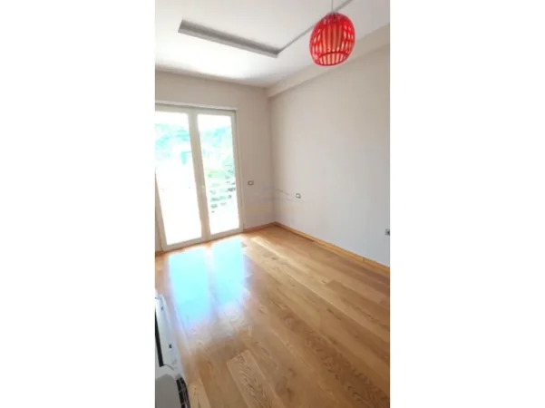 Tirane, shitet apartament 2+1 Kati 4, 96 m² 260.000 € (LIQENI I THATE)