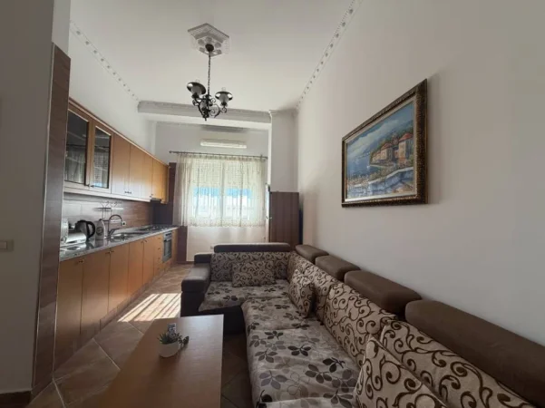 Tirane, jepet me qera apartament 1+1 Kati 6, 71 m² 600 € (Blloku i Ambasadave)