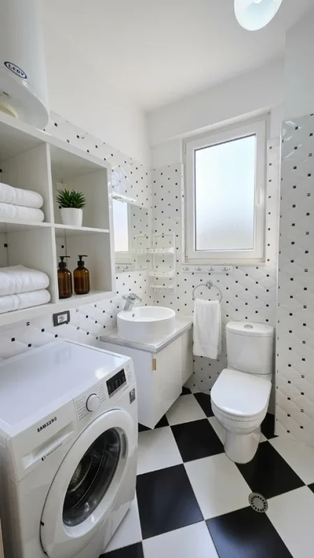 Tirane, jepet me qera apartament 3+1 Kati 5, 110 m² 700 € (Liqeni i Thate)