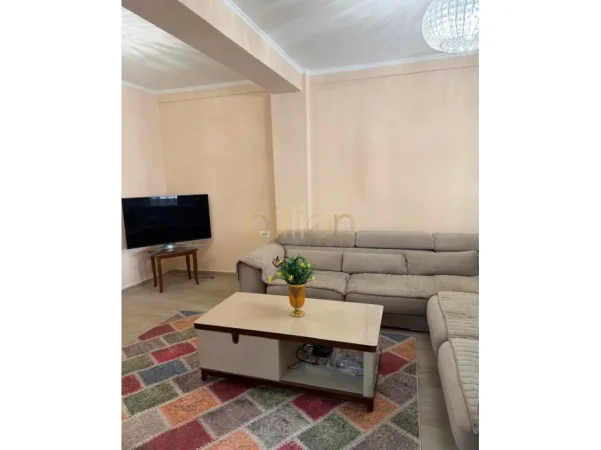 Tirane, shitet 1+1 , 87 m² (Bulevardi Zogu i Pare)