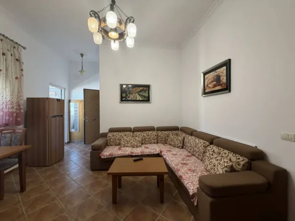 Tirane, jepet me qera apartament 1+1+Ballkon Kati 6, 60 m² 600 € (Rruga Skënderbeg)