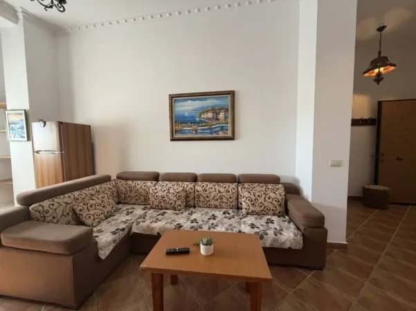 Tirane, jepet me qera apartament 1+1+Ballkon Kati 6, 71 m² 600 € (BLLOKU I AMBASADEVE)