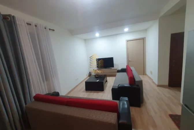 Tirane, jepet me qera apartament 1+1 Kati 1, 62 m² 450 € (Selite)