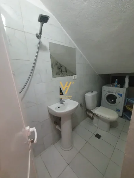 Tirane, jepet me qera apartament 1+1+Ballkon Kati 1, 62 m² 420 € (SELITE)