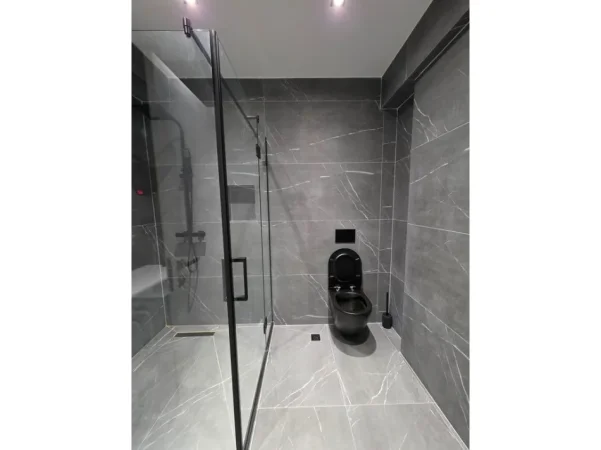 Tirane, jepet me qera apartament 3+1+Ballkon Kati 5, 142 m² 1.500 € (KODRA E DIELLIT2)