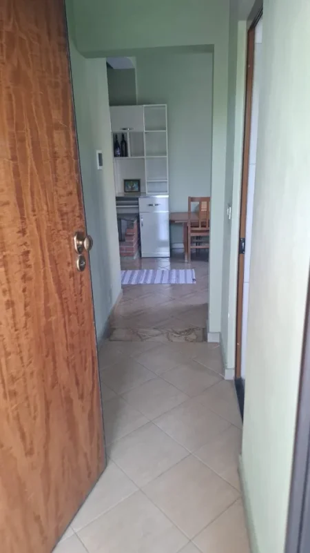 Tirane, jepet me qera 1+1 , 65 m² 450 € (Rruga Hysni Gerbolli, pas Vizion Plusit)