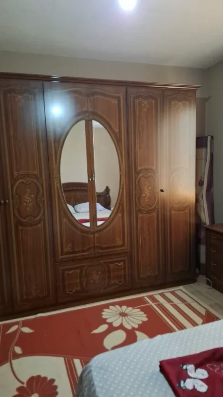 Tirane, jepet me qera 1+1 , 65 m² 450 € (Rruga Hysni Gerbolli, pas Vizion Plusit)