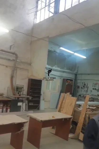 Tirane, jepet me qera magazine Kati 0, 800 m² 2.600 € (KOMBINAT)