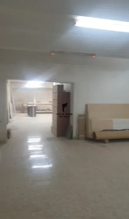 Tirane, jepet me qera magazine Kati 0, 800 m² 2.600 € (KOMBINAT)