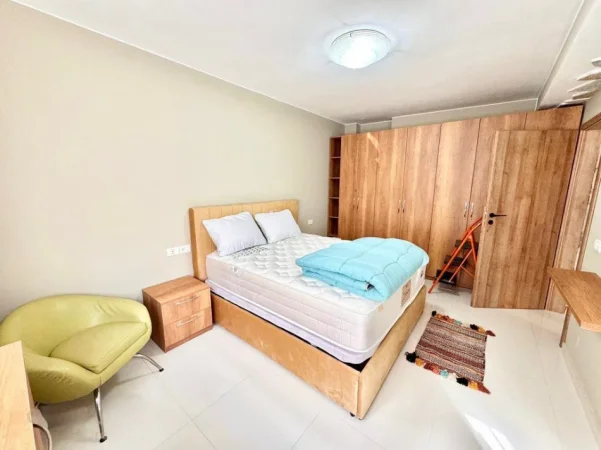 Tirane, jepet me qera apartament 2+1 Kati 2, 95 m² 750 € (Sheshi Willson)
