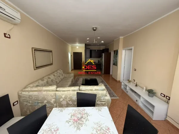 Vlore, shitet apartament 2+1+Ballkon Kati 3, 79 m² 142.000 € (Bulevardi Vlorë Skelë)