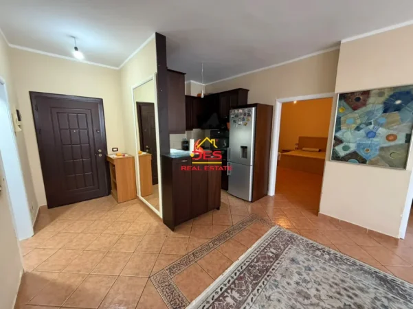 Vlore, shitet apartament 2+1+Ballkon Kati 3, 79 m² 142.000 € (Bulevardi Vlorë Skelë)