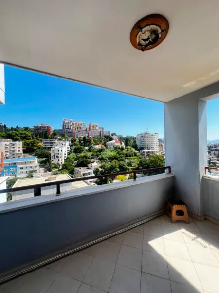Durres, shitet 2+1+Ballkon Kati 8, 113 m² 275.000 € (Vollga,Durres)