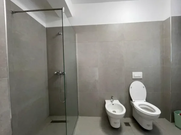Tirane, jepet me qera apartament , 110 m² 900 € 